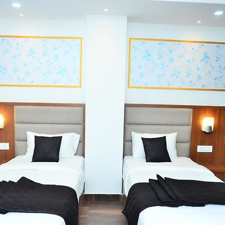 Hotel Eyrie Nest Bangalore Eksteriør billede