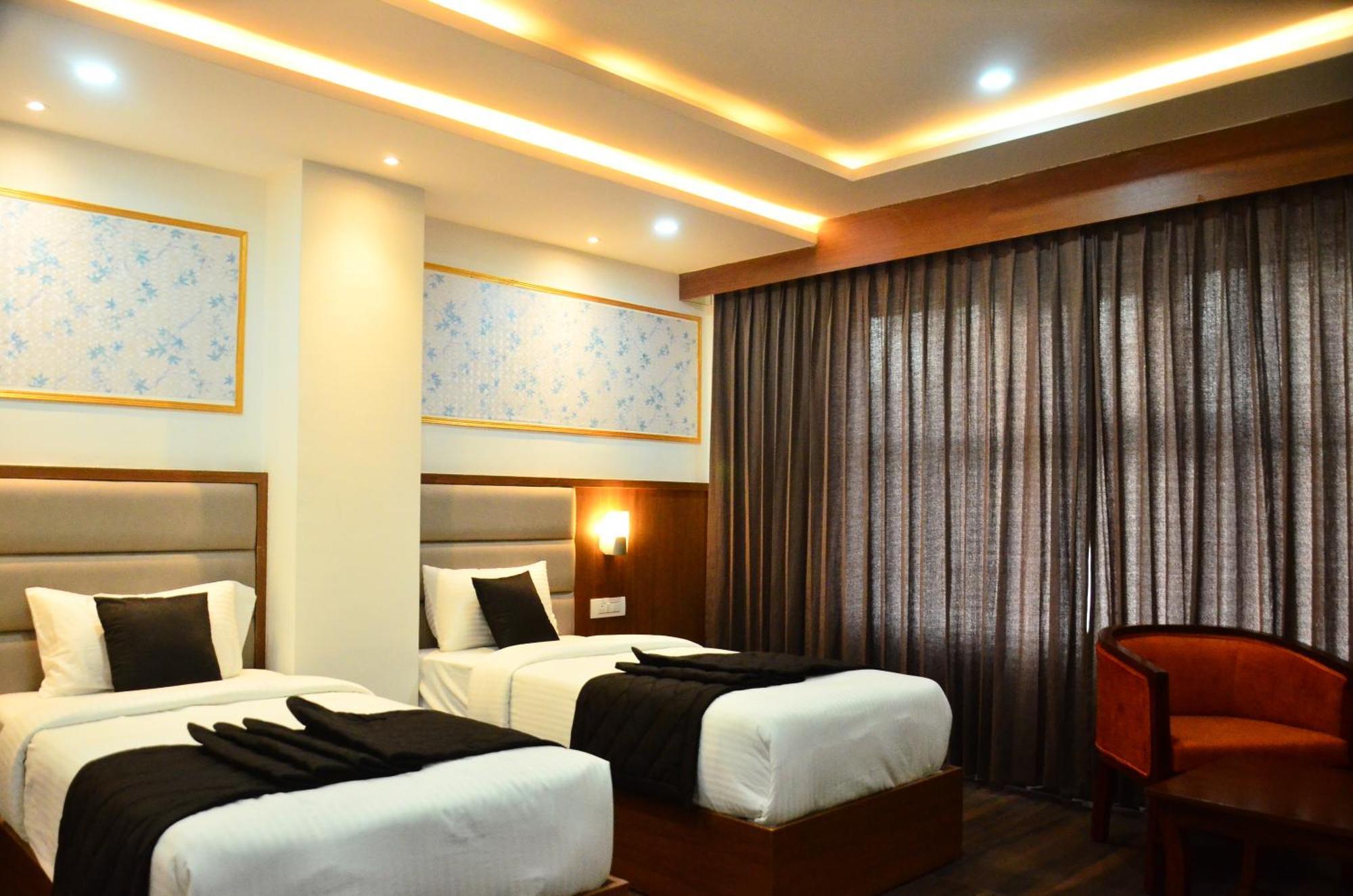 Hotel Eyrie Nest Bangalore Eksteriør billede