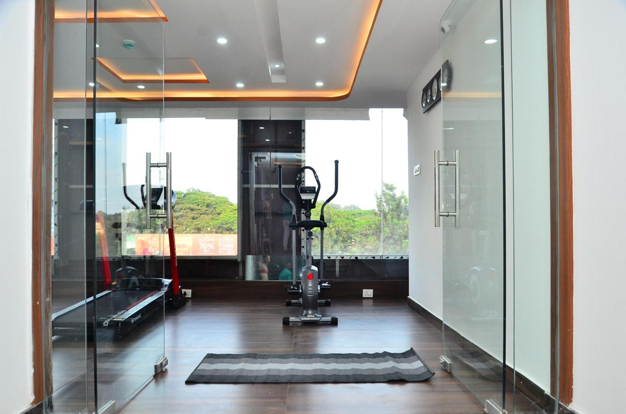 Hotel Eyrie Nest Bangalore Eksteriør billede