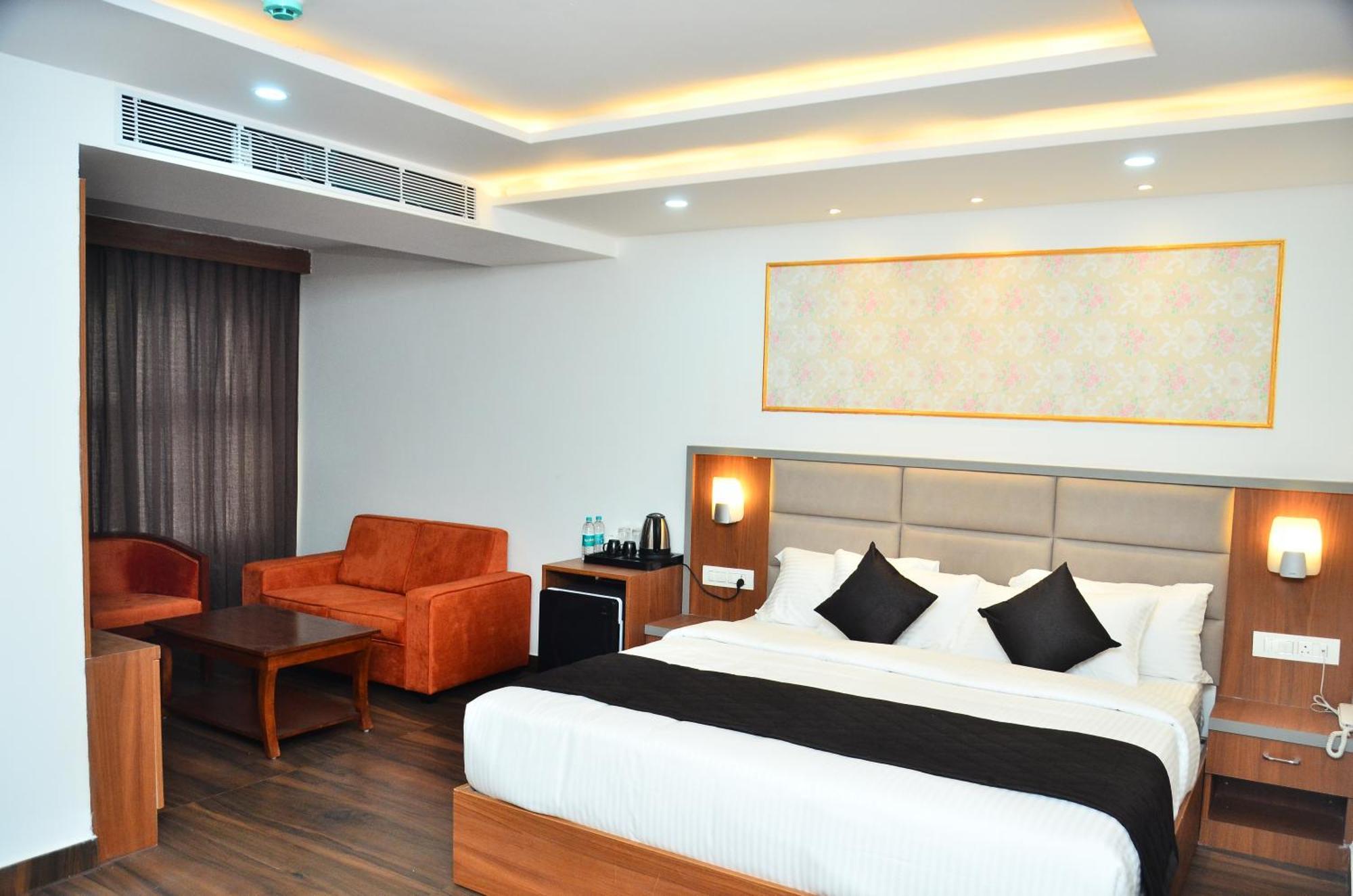 Hotel Eyrie Nest Bangalore Eksteriør billede